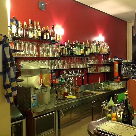 Affittacamere Sale E Pepe Cavaion Veronese Exterior photo